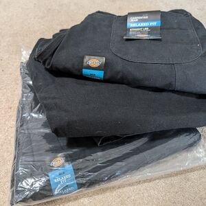 Three pairs of 40x30 dickies black straight leg jeans